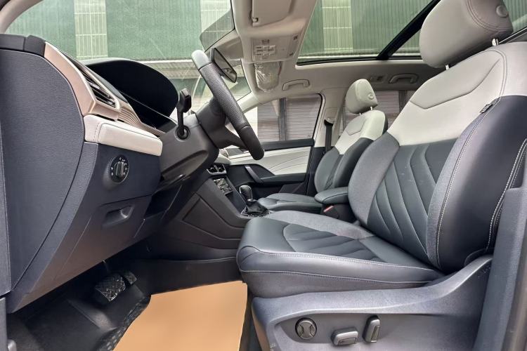 Used Volkswagen Tharu 2023 300TSI Two-Wheel-Drive Full Moon Edition Exterior 4