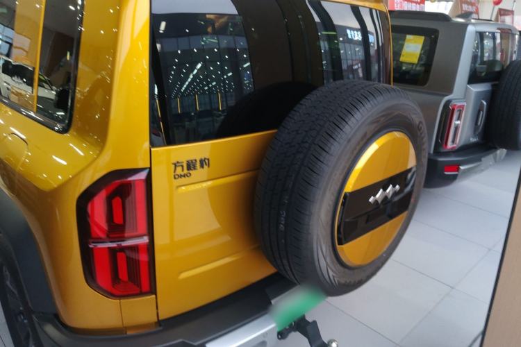 Used Formula Leopard 5 2023 Cloud Ride Flagship Edition
