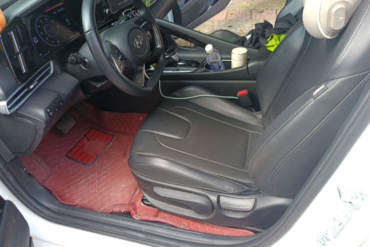 Used Hyundai Elantra 2021 1.5L CVT GLX Elite Edition Left Front Seat