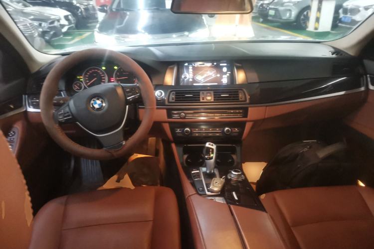 Used BMW 5 Series 2017 520Li Elegant Edition
