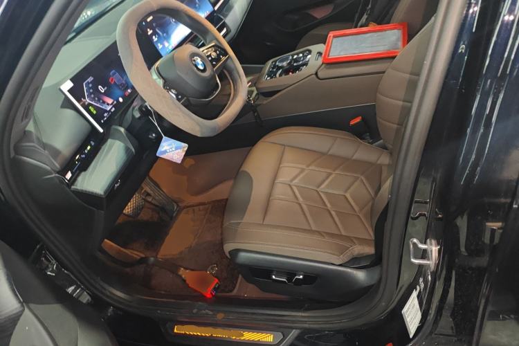 Used BMW 5 Series 2024 525Li Luxury Package