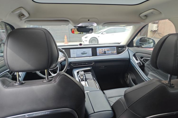 Used VOYAH FREE 2021 Four-Wheel Drive Standard Range-Extended Exclusive Luxury Package Headliner