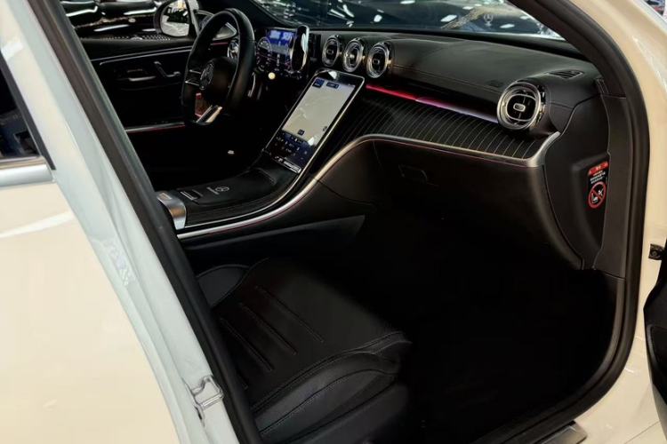 Used Mercedes-Benz C-Class 2022 C 260 L Sport Edition Interior 5