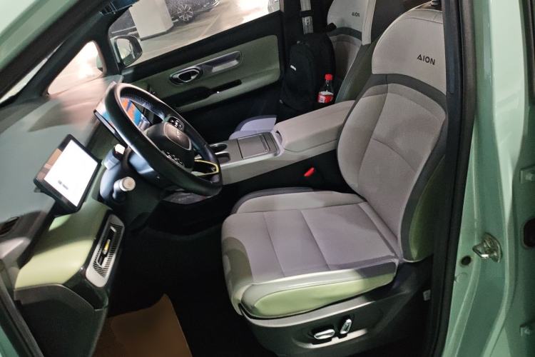 Used AION Y 2022 Plus 70 Tech Edition