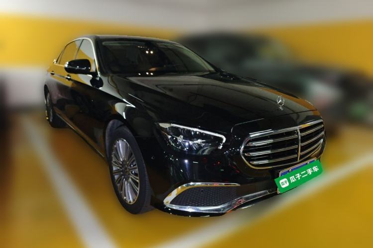 Used Mercedes-Benz E-Class 2023 Updated E 300 L Luxury Edition Front Right 45 Deg