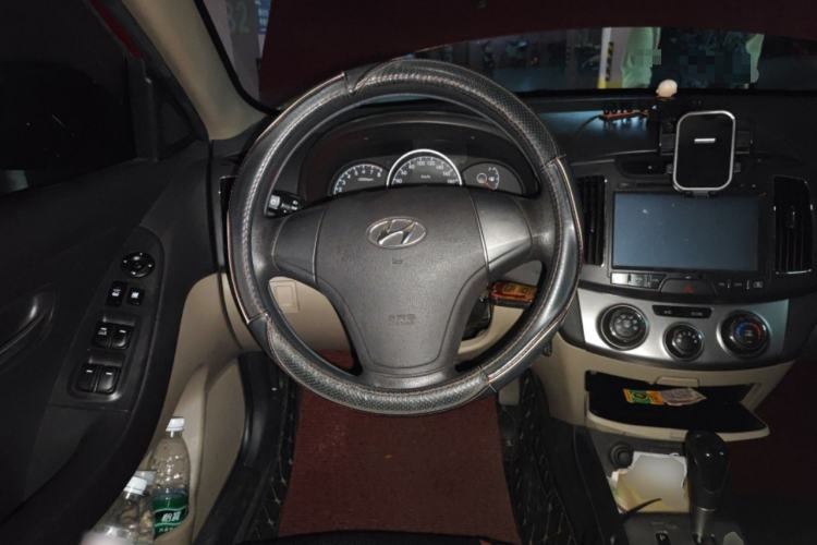 Used Hyundai Celesta 2011 1.6L Automatic Comfort Edition Steering Wheel