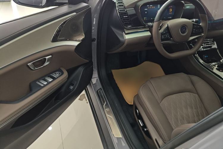 Used BYD Han 2025 DM-i Intelligent Driving Edition 125KM Prestige Model