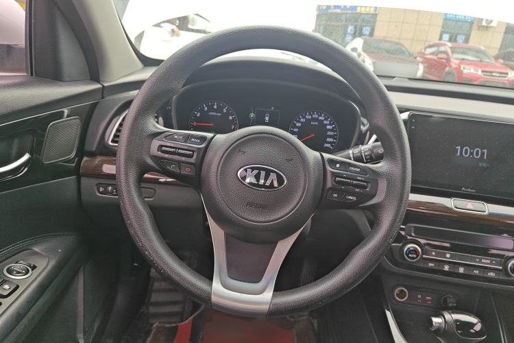 Used Kia K4 2015 1.8L Automatic GLS Special Steering Wheel
