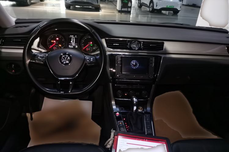 Used Volkswagen Passat 2017 330TSI DSG Luxury Edition