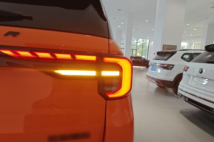 Used Ford Explorer 2023 EcoBoost 285 Kunlun Peak Edition 7-Seater