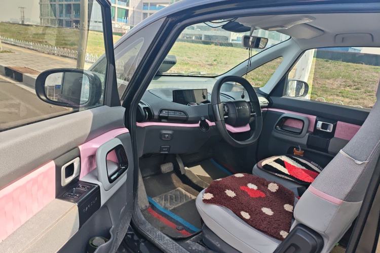 Used Baojun E300 2020 Plus Interstellar Smart Edition Driver Seat