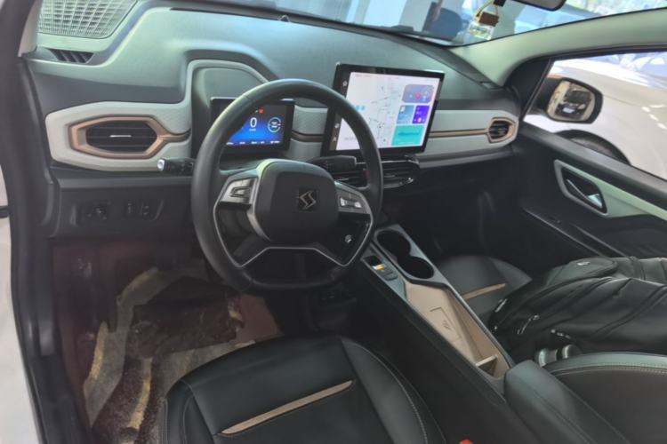 Used SOL E10X 2023 Anniversary Edition 301km Sunflower 36kW