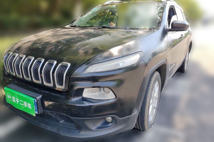 Used Jeep Cherokee 2016 2.4L Leading Edition Guazi used car, China used car export, Used car for sale, Used cars, Cheapest cars for sale