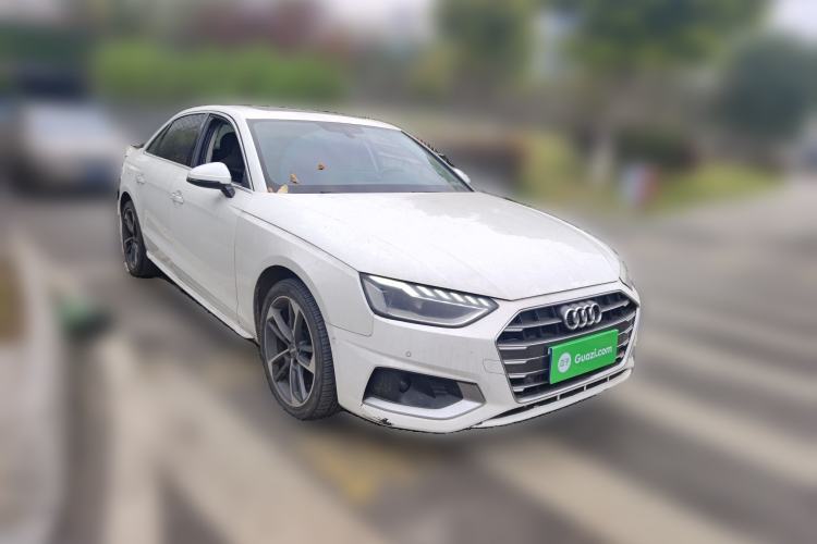 Used Audi A4L 2020 40 TFSI Fashionable and Elegant Model
