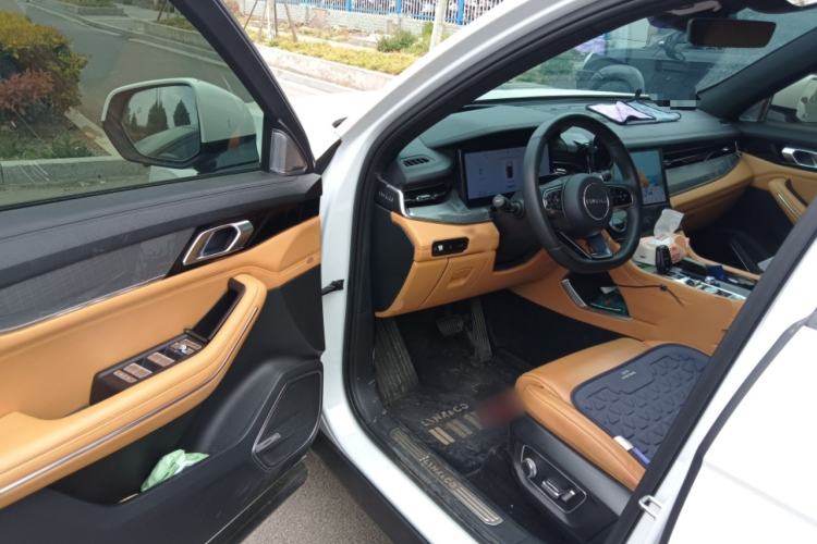 Used Lynk & Co 09 EM-P 2023 2.0TD EM-P Long-Range Version PM 7-Seater Interior 3