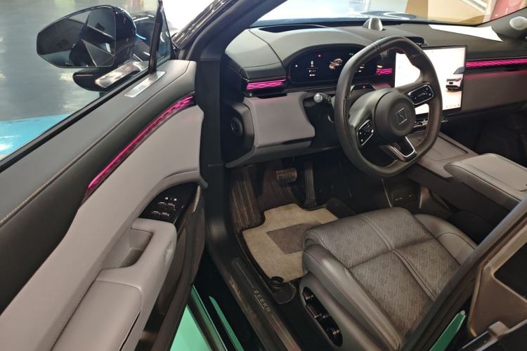 Used Zeekr 7X 2025 75 kWh Rear-Wheel Drive Intelligent Driving Version
