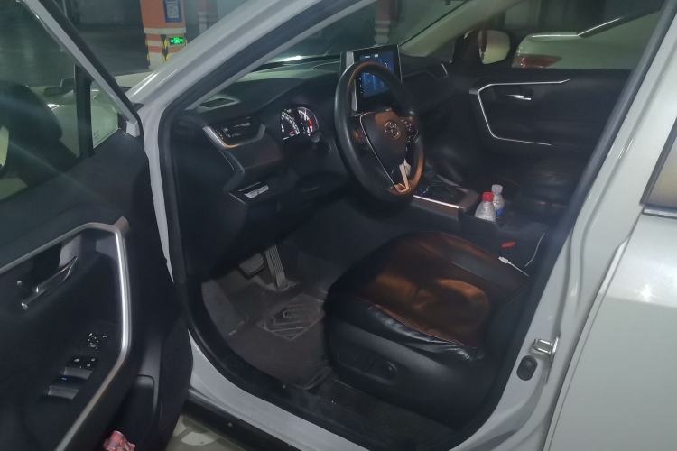 Used Toyota RAV4 2020 2.0L CVT Two-Wheel Drive Fashion Edition