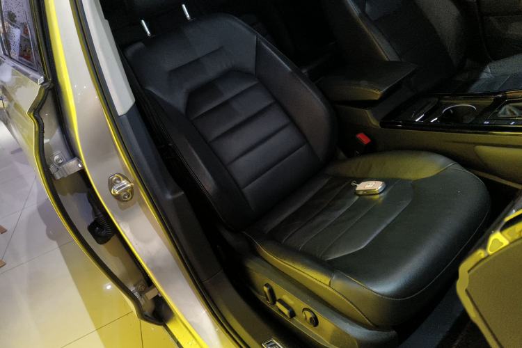 Used Volkswagen Phideon 2018 Revised Version 380TSI Two-Wheel Drive Business Edition