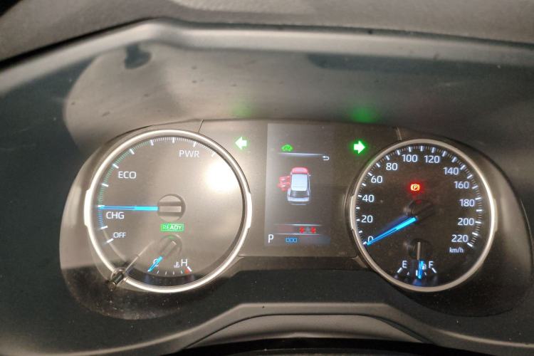 Used Toyota Wildlander 2022 Dual-Motor 2.5L E-CVT 4x4 Luxury PLUS Edition
