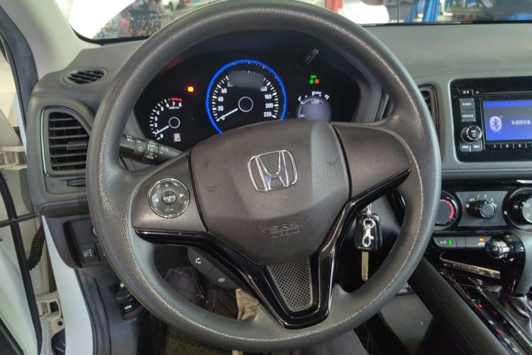 Used Honda Vezel 2015 1.5L CVT two-wheel drive Comfort trim
