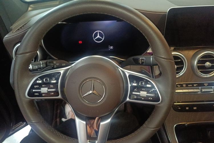Used Mercedes-Benz GLC 2021 GLC 260 L 4MATIC Luxury Model Steering Wheel