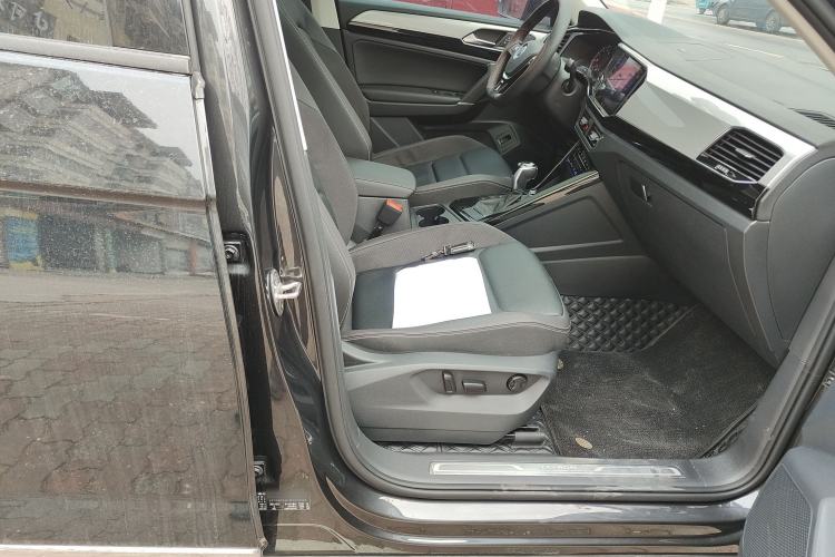 Used Volkswagen Tayron 2022 330TSI Two-Wheel Drive Luxury Smart Connectivity Version