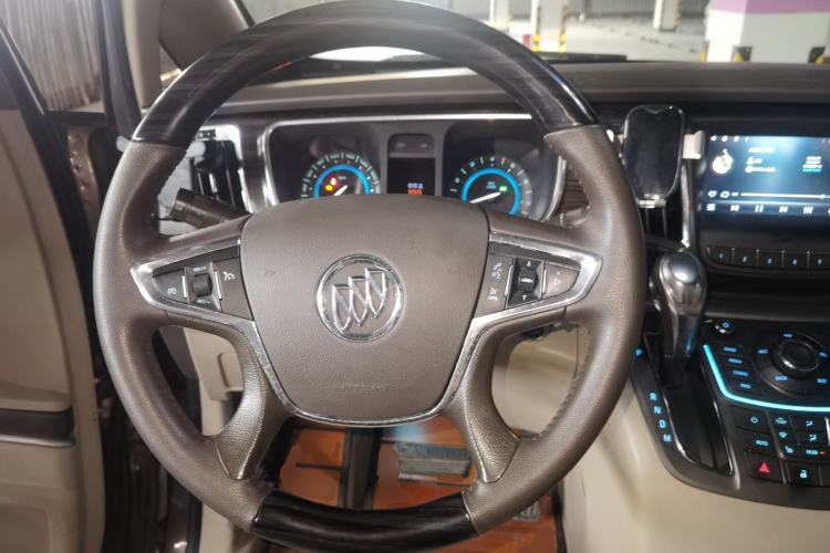 Used Buick GL8 2011 3.0L GT Luxury Business Haoya Edition
