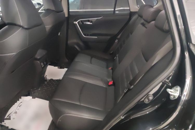 Used Toyota RAV4 2023 2.0L CVT Two-Wheel Drive Fashion Plus Edition Left Rear Seat