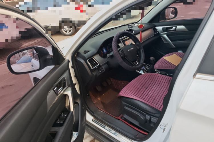 Used Haval H2 2017 Red-Label 1.5T Manual Two-Wheel Drive Luxury Model