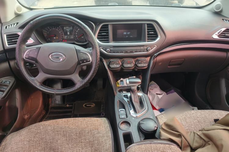 Used GAC Trumpchi GS4 2016 235T G-DCT Elite Edition Center Console