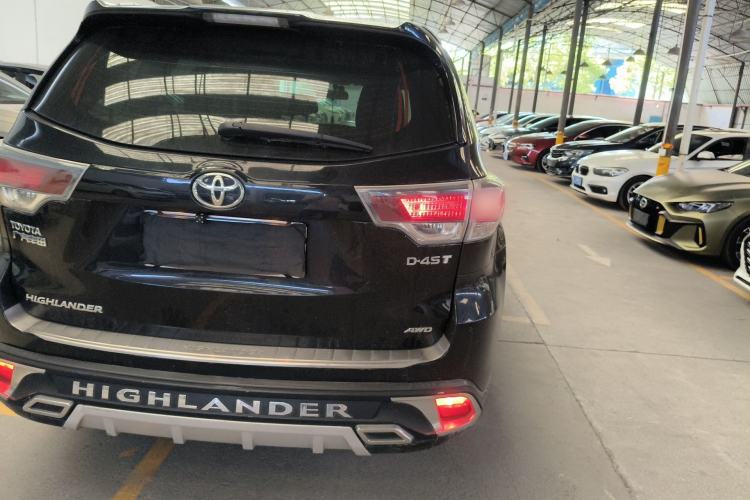 Used Toyota Highlander 2015 2.0T Four-Wheel Drive Elite Edition 7-Seater Right Rear Taillight