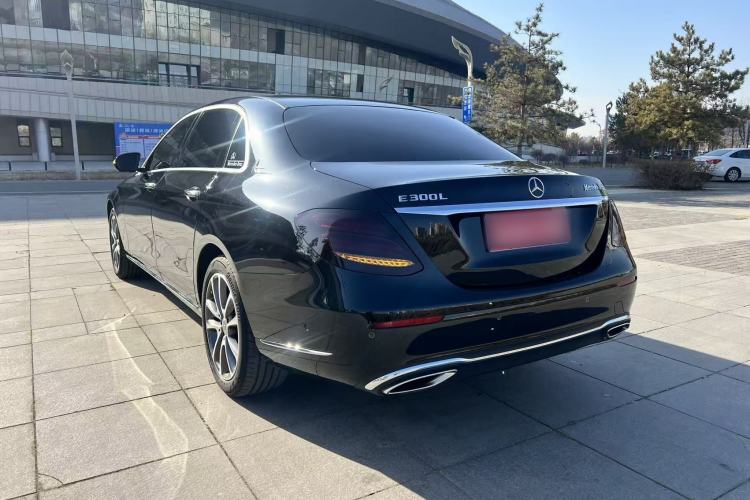 Used Mercedes-Benz E-Class 2019 E 260 L
