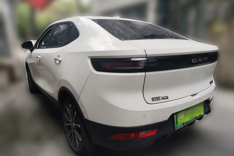 Used ORA iQ 2018 High-Range Version Smart Connectivity Model
