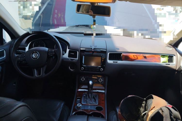 Used Volkswagen Touareg 2011 3.0 TSI Standard Version
