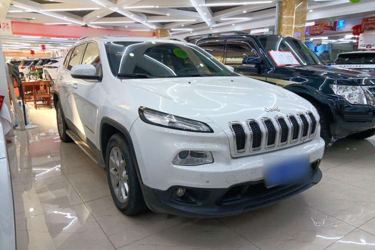 Used Jeep Cherokee 2016 2.4L Leading Smart Version