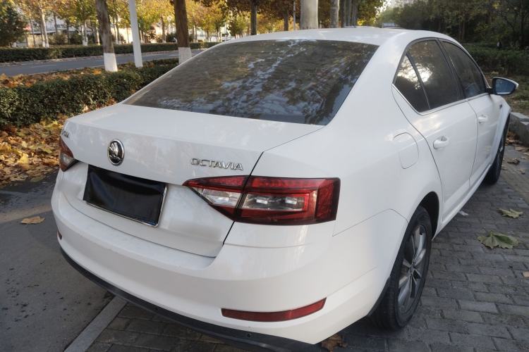 Used Skoda Octavia 2018 TSI230 DSG Comfort Edition Rear Right 45 Deg