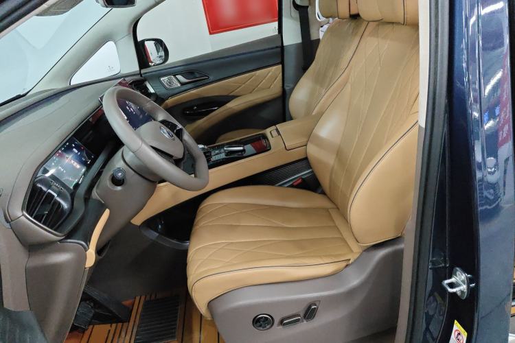 Used Denza D9 2022 DM-i 970 Four-Wheel Drive Flagship Model Left Front Seat