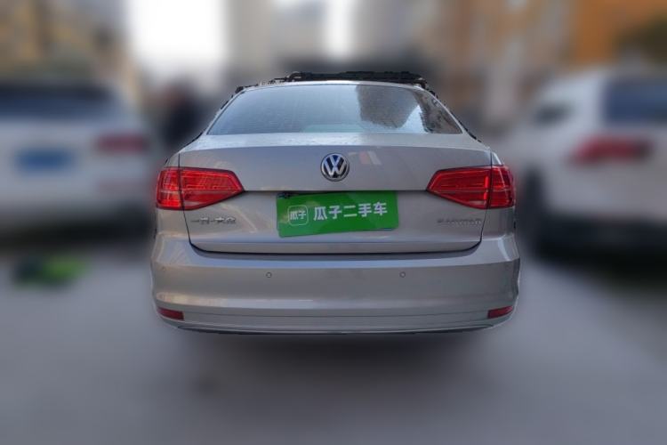 Used Volkswagen Sagitar 2015 1.6L Automatic Comfort Model
