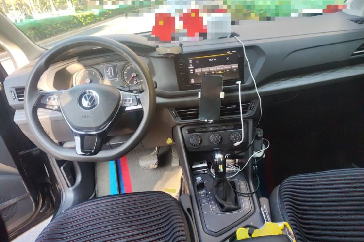 Used Volkswagen Tharu 2021 280TSI Two-Wheel Drive Trend Edition Center Console