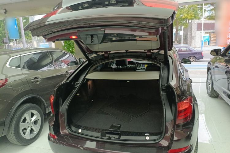 Used BMW 5 Series GT 2014 535i Leading Model