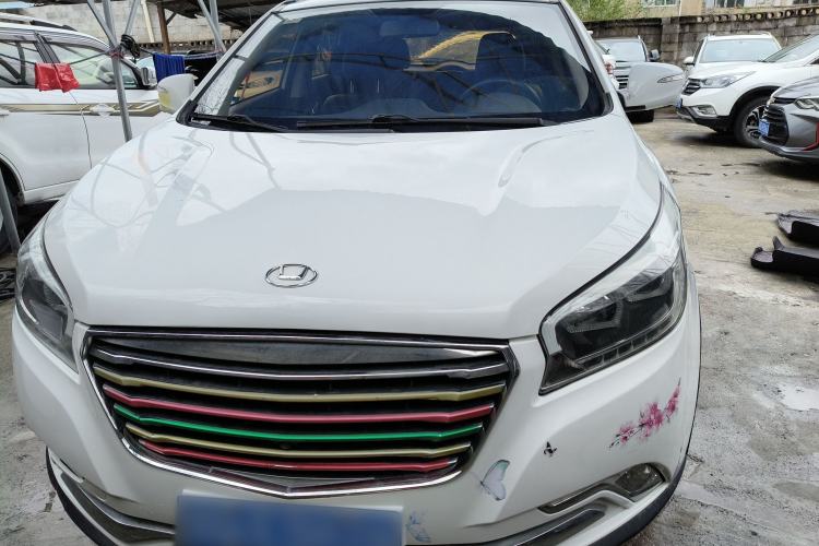 Used Huatai Santa Fe 2016 1.5T Gasoline Manual Two-Wheel Drive Smart Enjoyment i3 Model Front