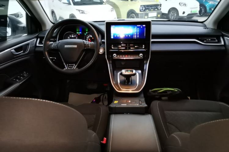 Used Haval M6 2023 PLUS 1.5T DCT Elite Smart Connectivity Model Center Console