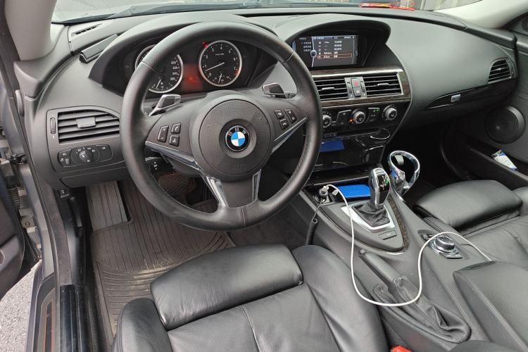 Used BMW 6 Series 2007 630i Coupe Center Console