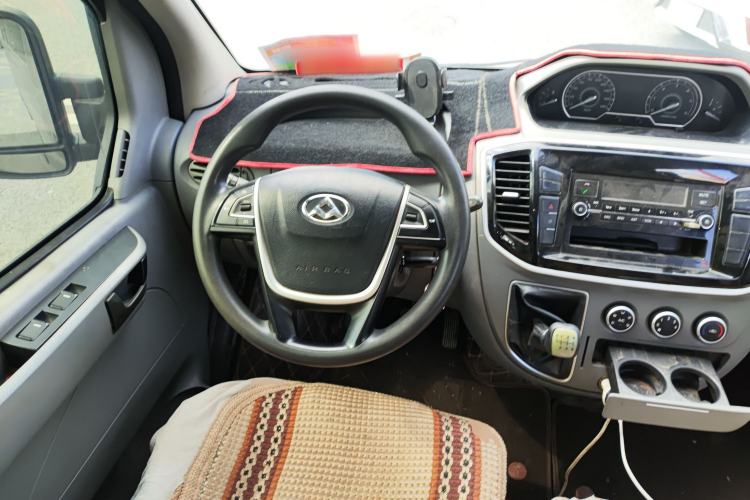 Used SAIC MAXUS Xintu V80 2018 2.5T 6-Speed Manual Aowentong Long-Wheelbase Mid-Roof 7/10-Seater