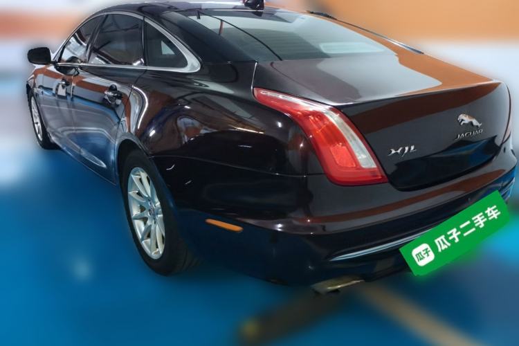 Used Jaguar XJ 2016 XJL 2.0T Two-Wheel-Drive Elegant Business Edition Rear Left 45 Deg