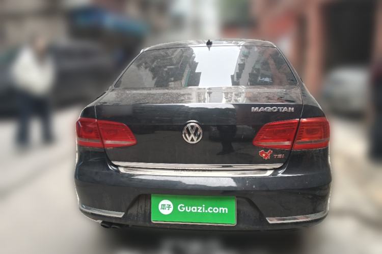 Used Volkswagen Magotan 2012 Revised Version 2.0 TSI Supreme Edition Rear