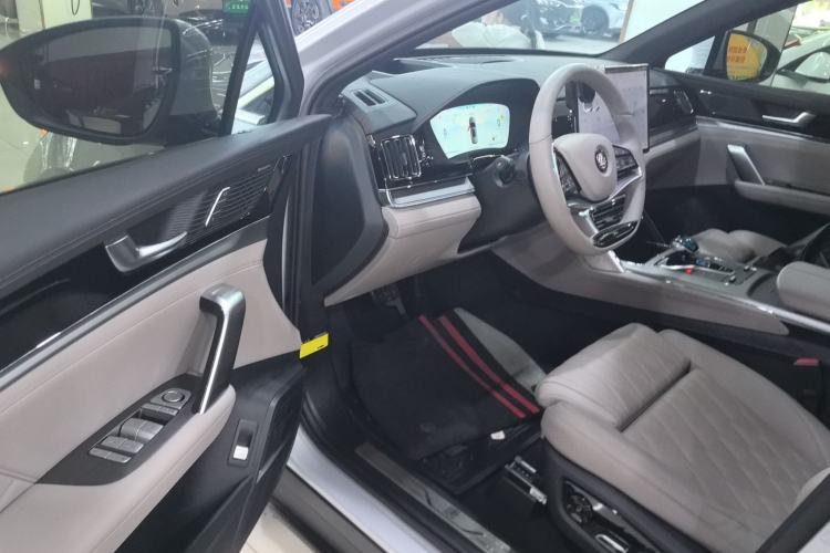 Used BYD Tang New Energy 2024 DM-i Glory Edition 112KM Flagship Model Driver Seat