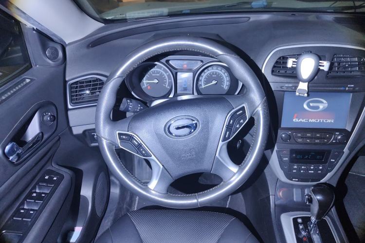 Used GAC Trumpchi GS5 2014 2.0L Automatic Two-Wheel Drive Deluxe Edition

