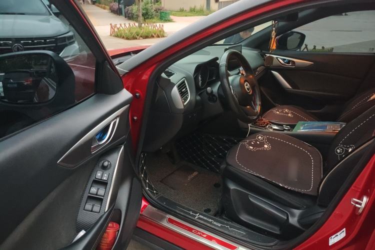 Used Mazda CX-4 2016 2.0L Automatic 2WD Blue Sky Dynamic Edition