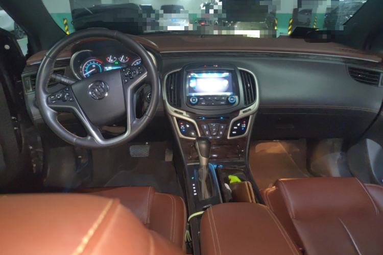 Used Buick LaCrosse 2013 2.4L SIDI Luxury Comfort Edition Center Console